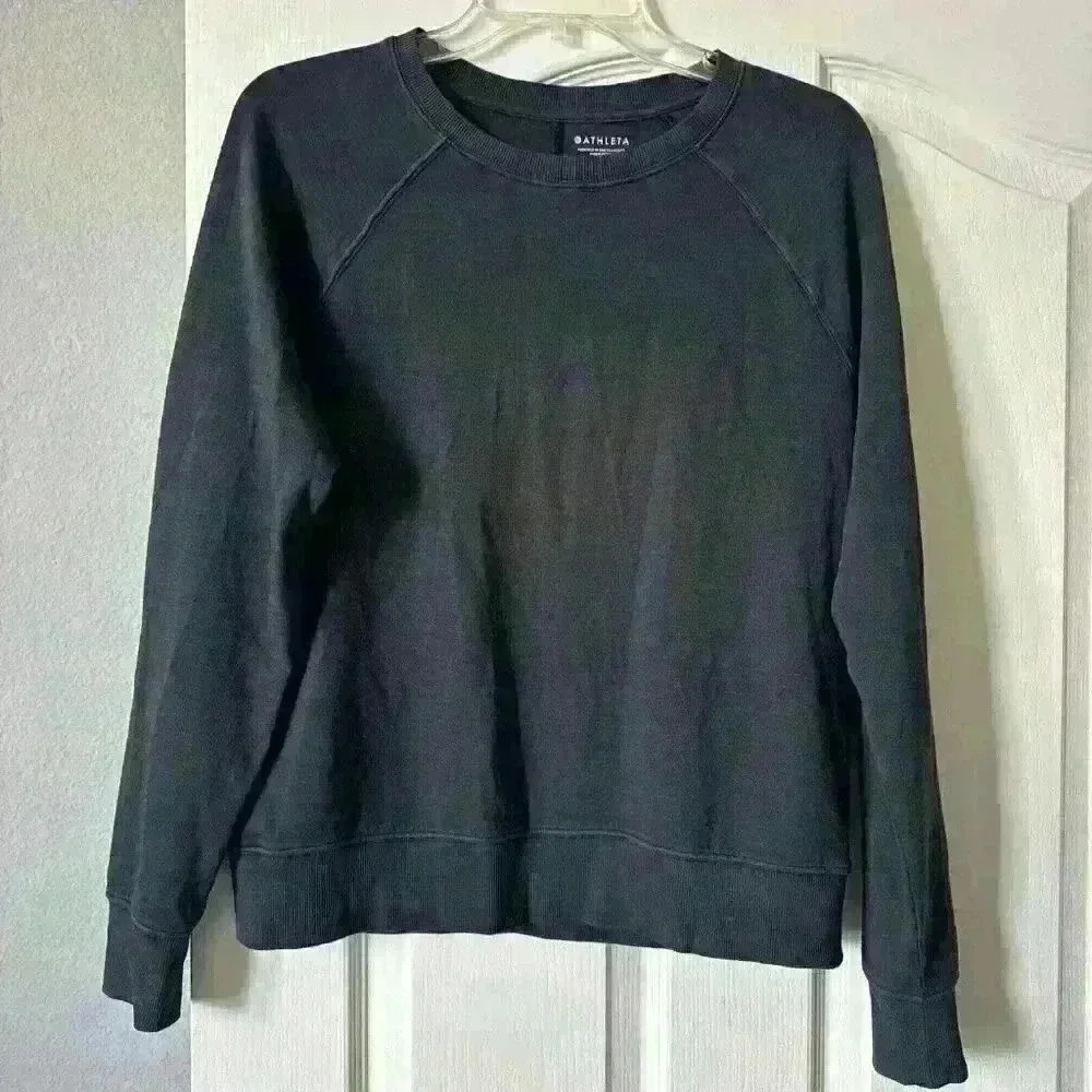 Athleta gray Long Sleeve sweatshirt size XS AtLeisure